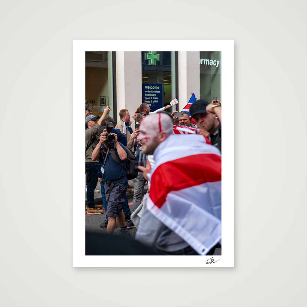 Media Focus — A3 (30×42cm, 12×16") Print only